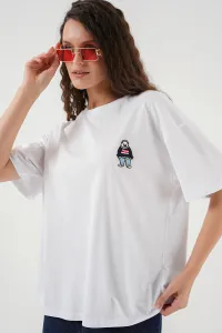 white-image-0
